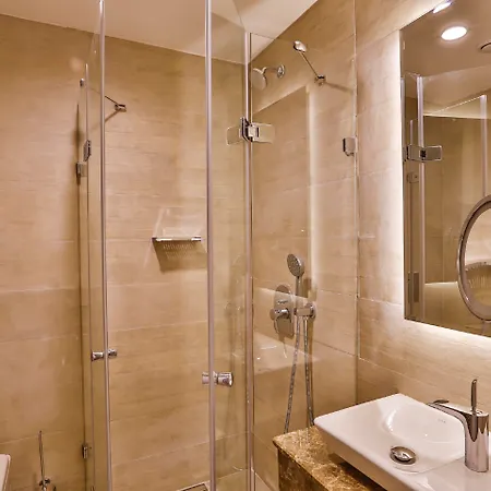 Livia Hotel 3*